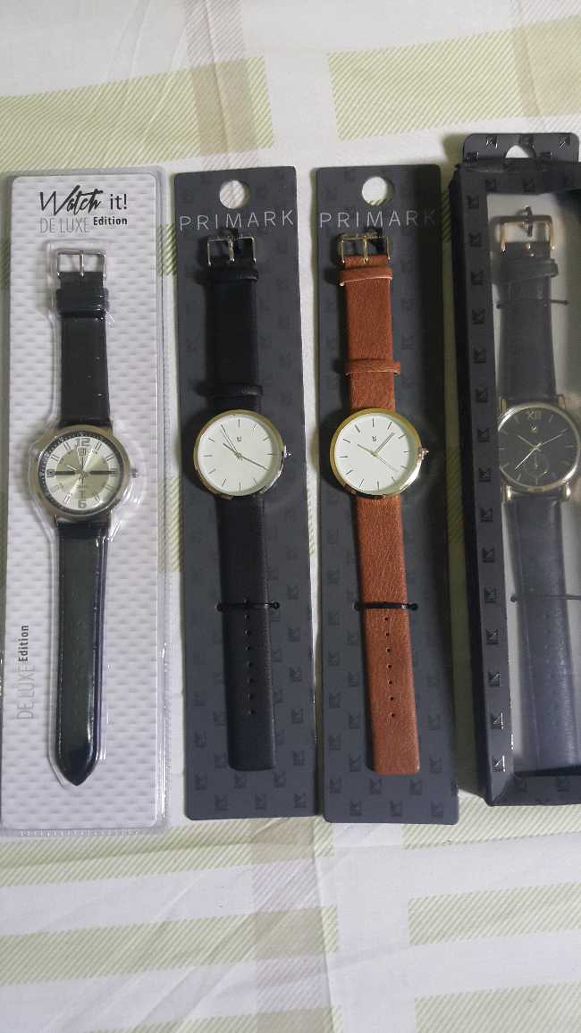 LOTS DES MONTRES PRIMARK IRELAND D ORIGINE NEUF voursa