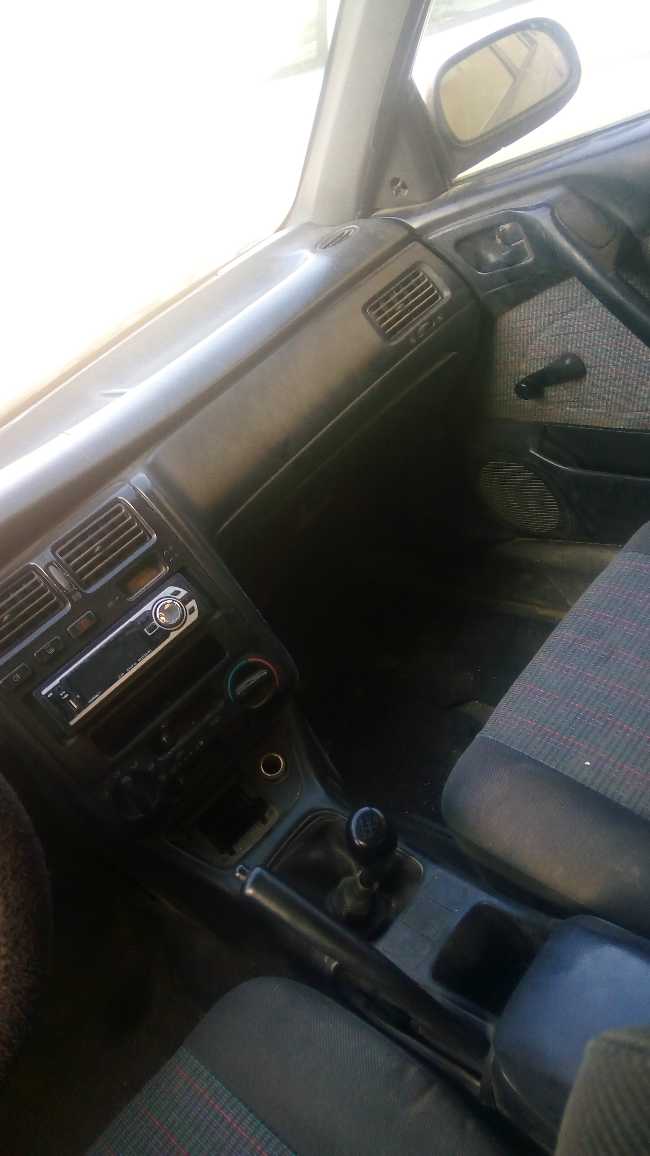 Toyota carina