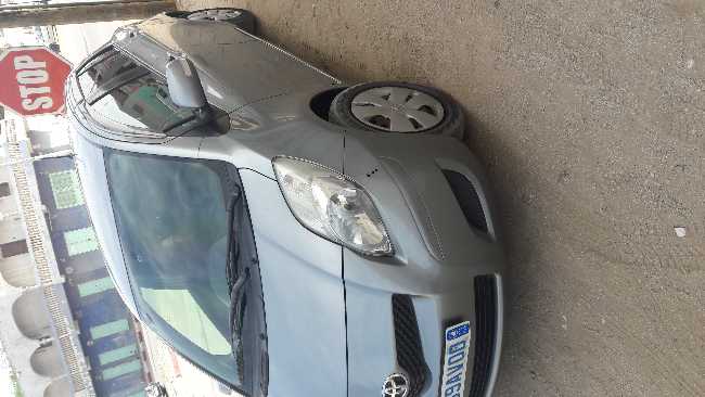 Toyota yaris modèle 2008 automatiq