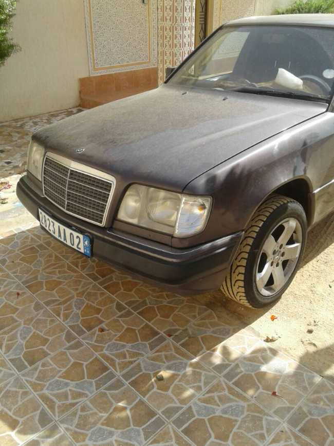 MERCEDES 200 5 CYLINDRE