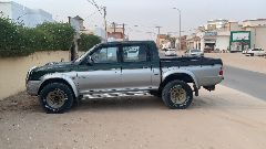 سيارة من نوع ميتسوبشي L200 Mitsubishi 